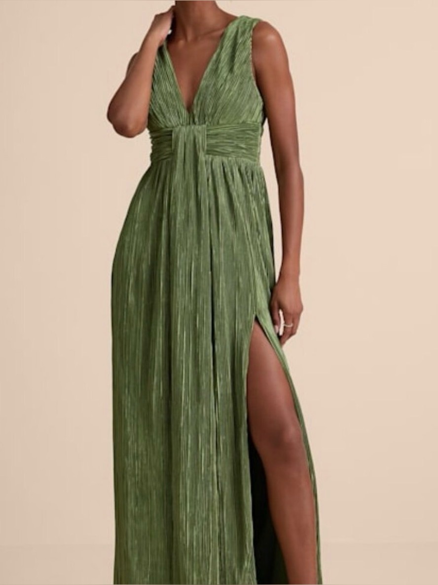 Perfect Like New Lulu's Melitta Olive Green Plisse Sash Maxi Dress Small